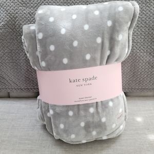 Kate Spade Blanket Queen Fleece White Polka Dot